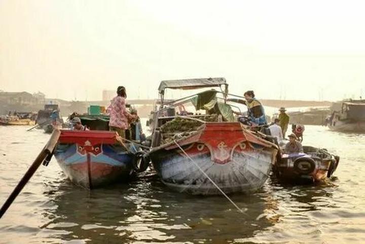 Tận dụng 