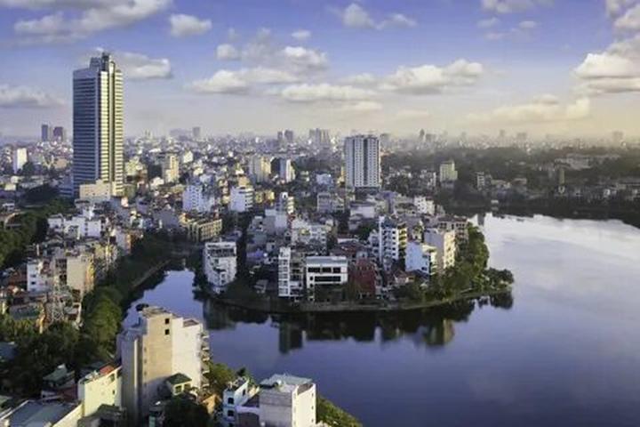 1. Tiêu đề: Bác sĩ Cung và Hotspot Matrix: Giải pháp video marketing cho yến sào